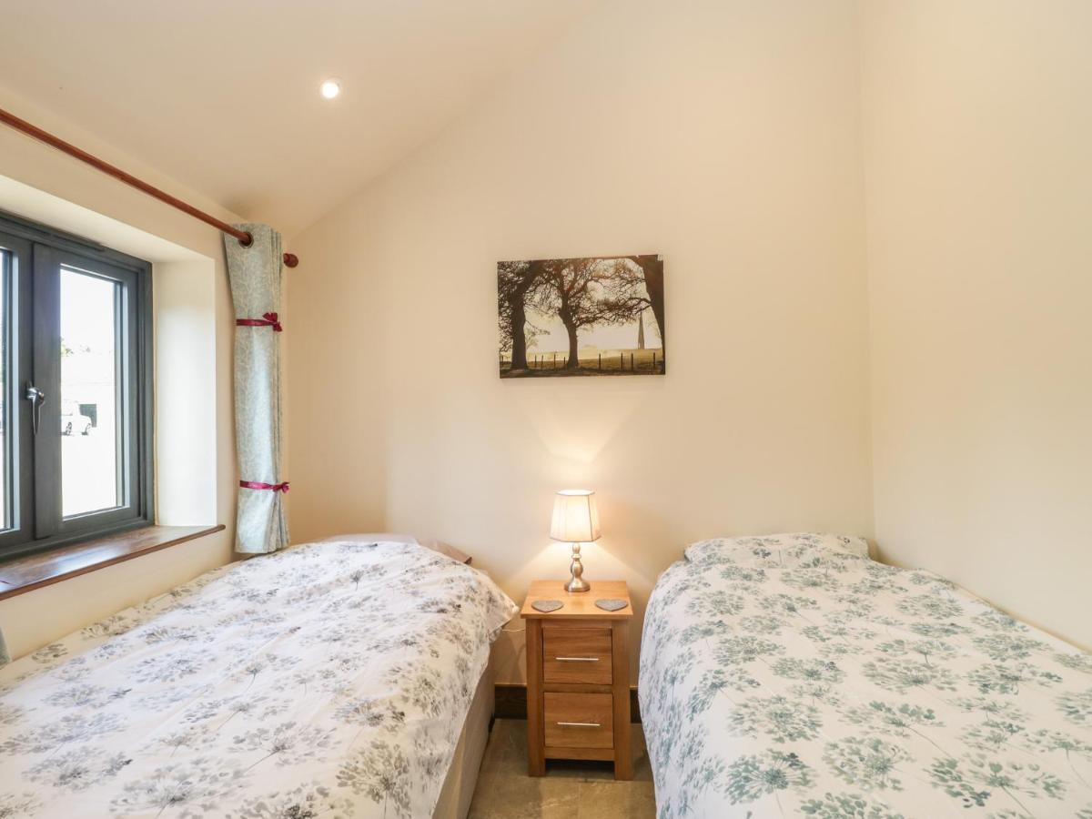 The Milking Barn Villa Yeovil Exterior foto