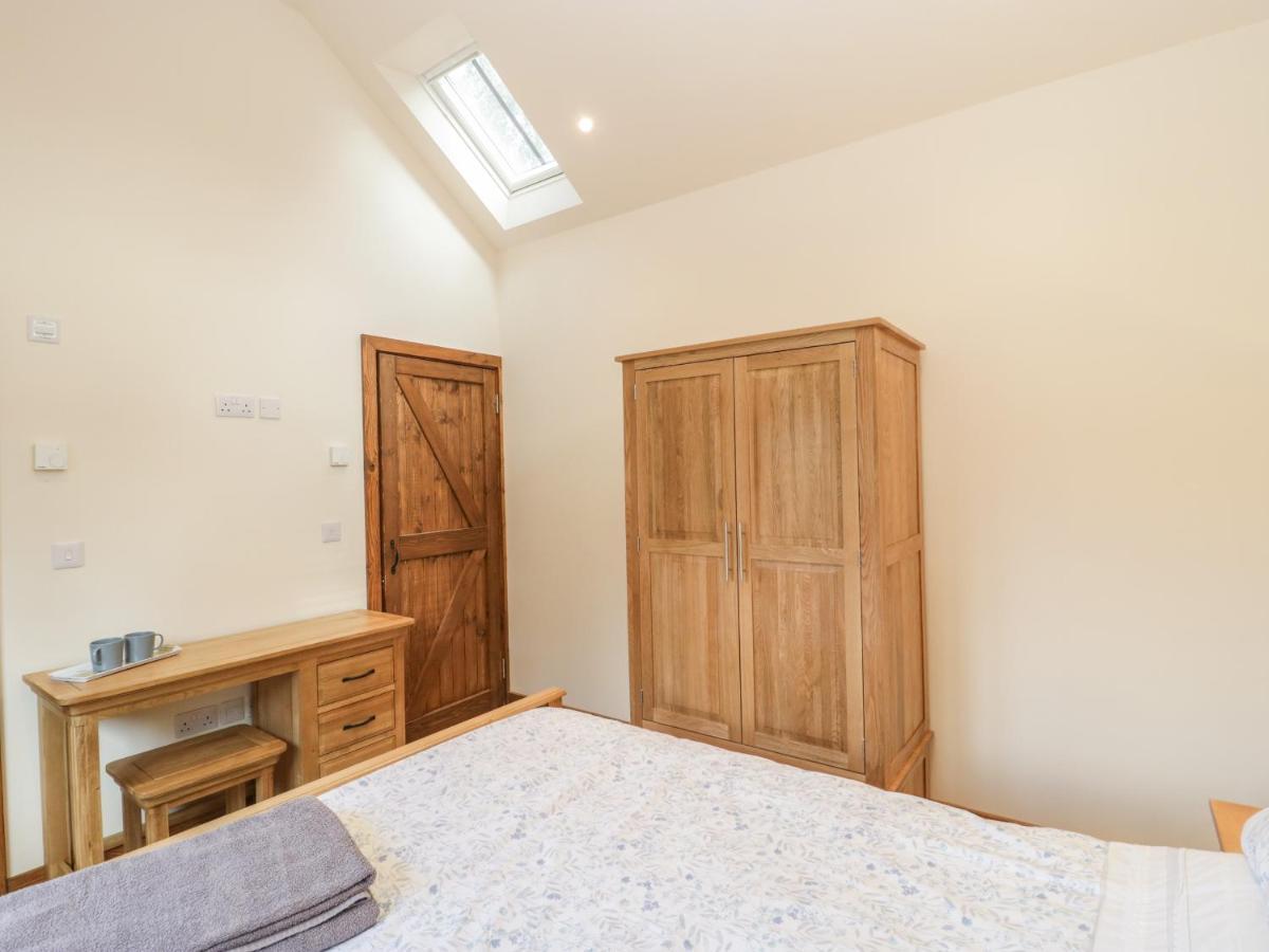The Milking Barn Villa Yeovil Exterior foto